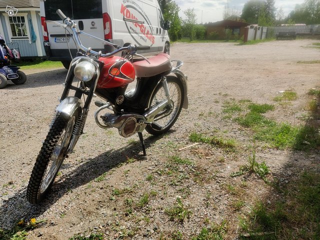 Entisöity Tunturi Sport mopedi -64 3
