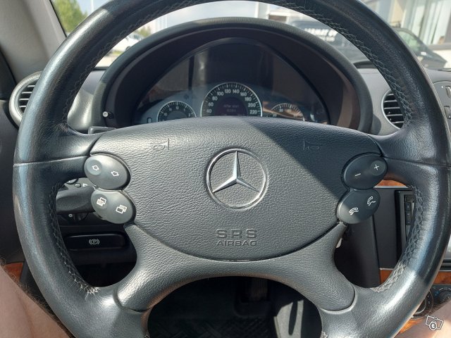 Mercedes-Benz CLK 320 15