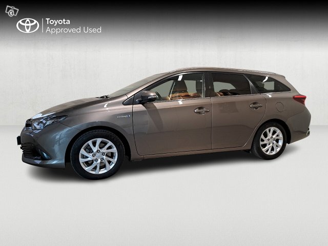 TOYOTA AURIS 2
