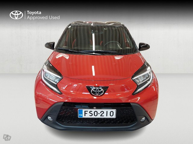 TOYOTA Aygo X 7