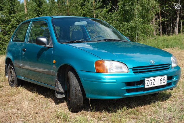 Toyota Starlet 2