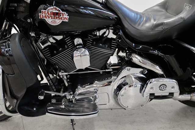 Harley-Davidson TOURING 13