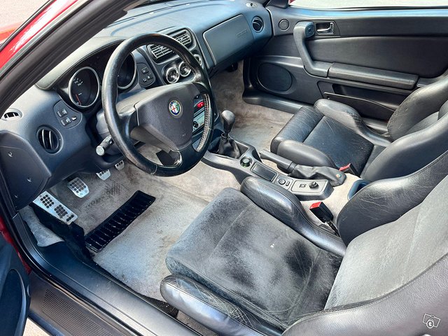 Alfa Romeo GTV 10