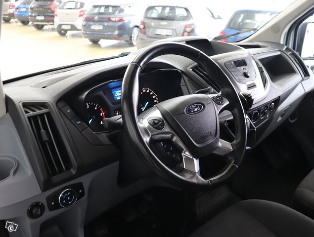Ford Transit 10