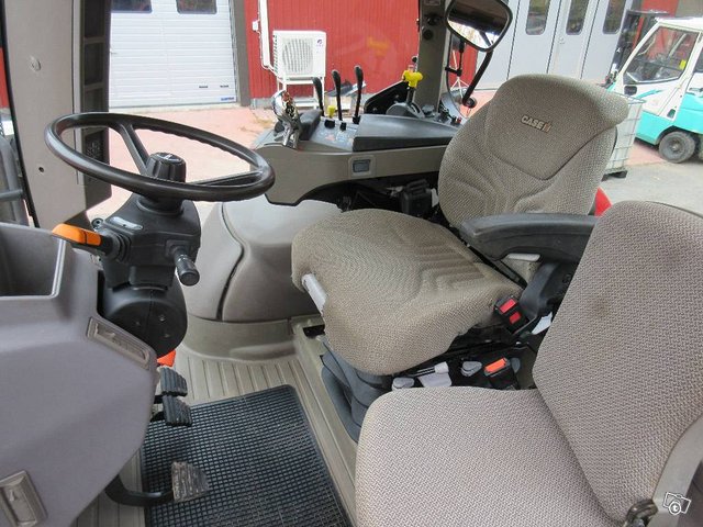 Case IH vuokrattavissa Puma 145 6
