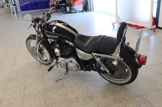 Harley-Davidson XL 1200C 4