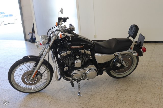 Harley-Davidson XL 1200C 5