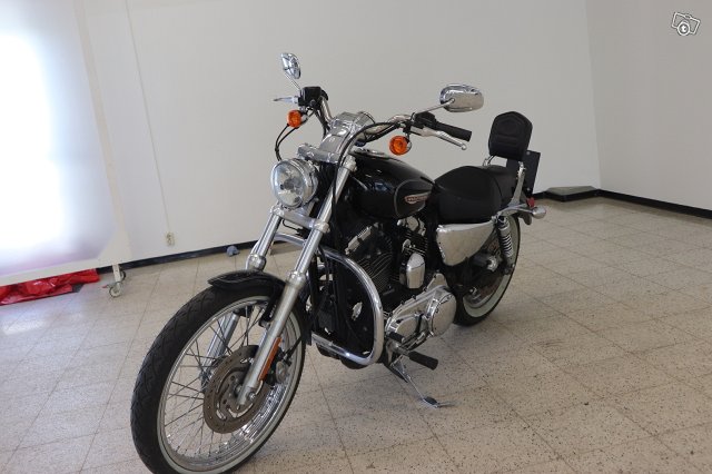 Harley-Davidson XL 1200C 6