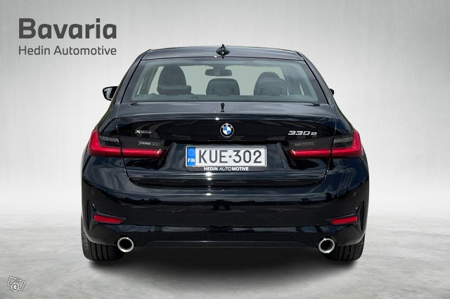 BMW 330 3