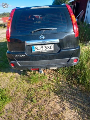 Nissan X-Trail 1