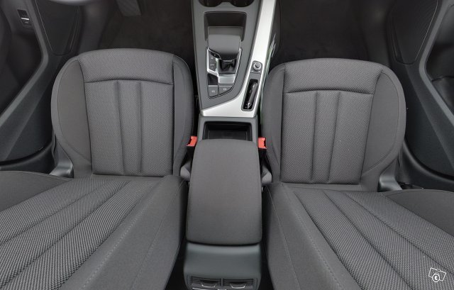 Audi A4 9