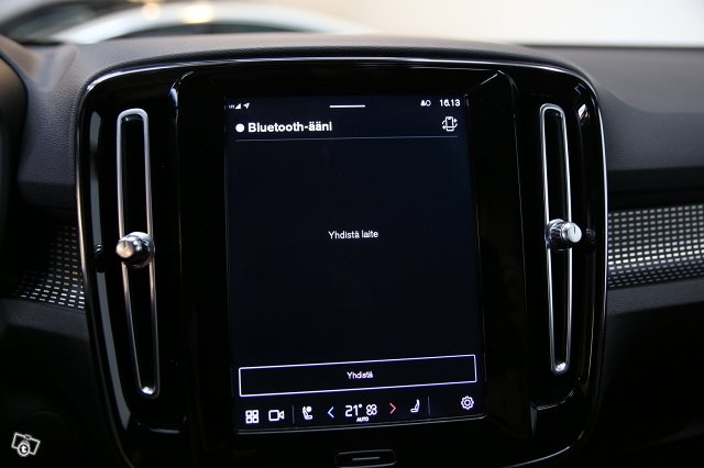 Volvo XC40 25
