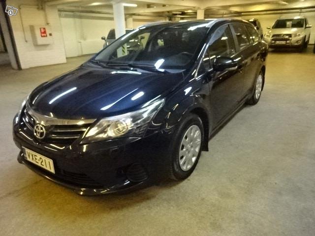 TOYOTA AVENSIS, kuva 1