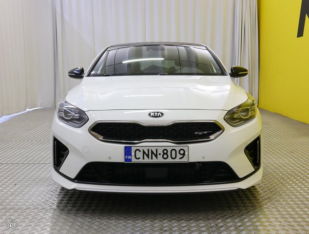 Kia ProCeed 8