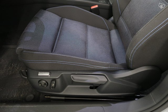 Volkswagen Passat 10