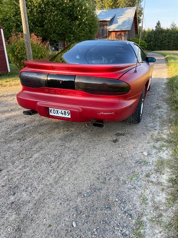 Pontiac Firebird 3