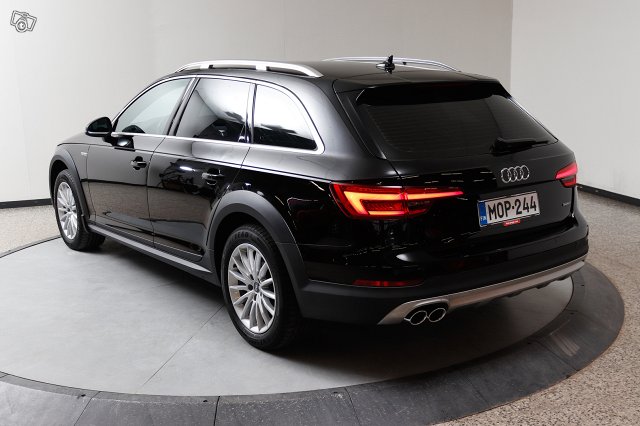 Audi A4 Allroad Quattro 7