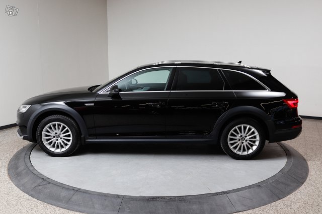 Audi A4 Allroad Quattro 8