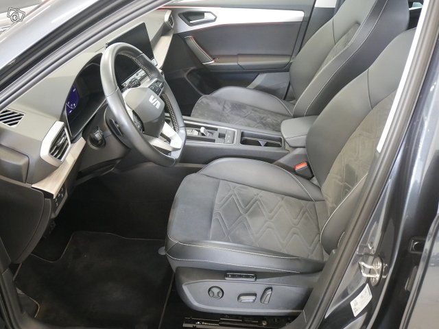 SEAT LEON SPORTSTOURER 9