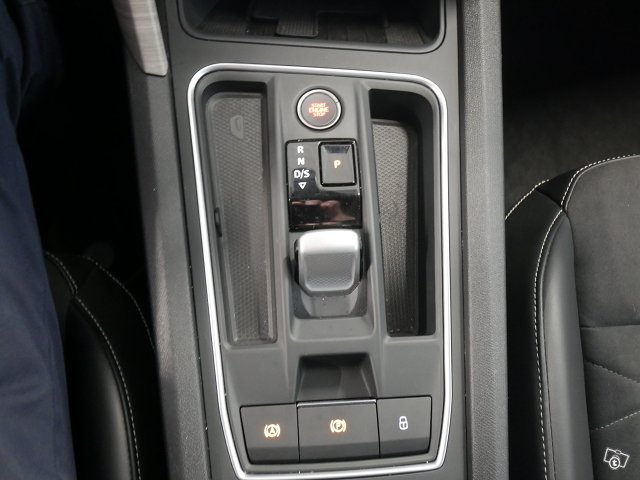 SEAT LEON SPORTSTOURER 18