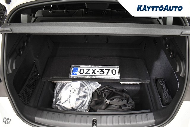 BMW IX1 24