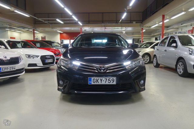 Toyota Corolla 2