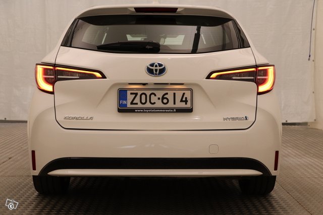 Toyota Corolla 4