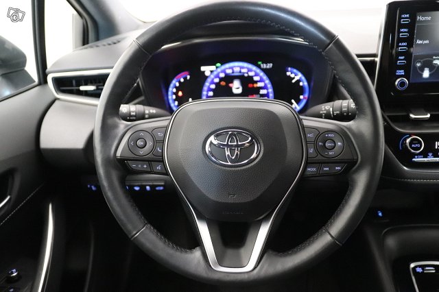 Toyota Corolla 13