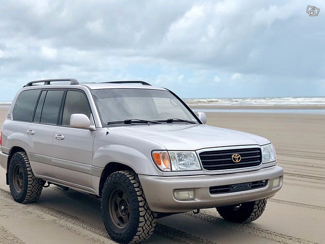 O: toyota 0landcruiser
