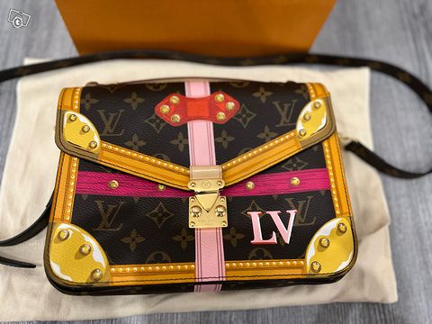 Louis Vuitton Pochette Metis Limited Edition Summer Trunks