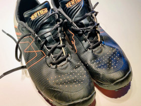 Karhu Vertigo (42) pesäpallopiikkarit, Pallopelit, Urheilu ja ulkoilu, Kajaani, Tori.fi Karhu Vertigo (42) pesäpallopiikkarit, Pallopelit, Urheilu ja ulkoilu, Kajaani, Tori.fi