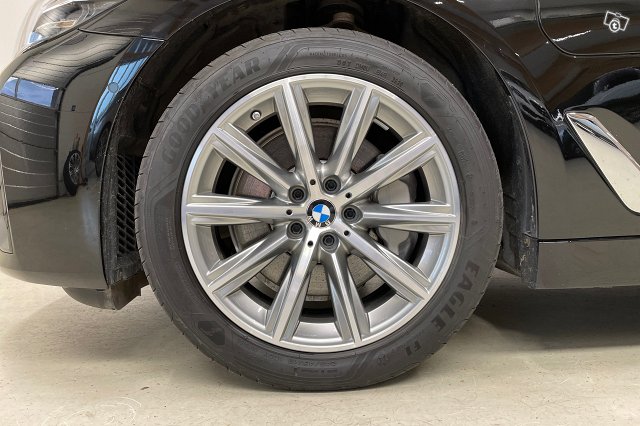 BMW 530 11