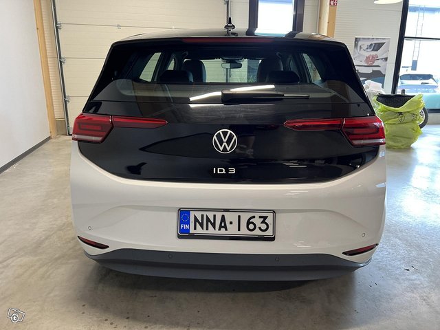 Volkswagen ID3 4
