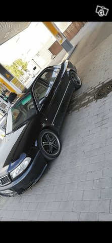 Audi A8 2