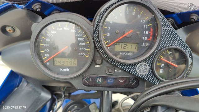 Yamaha Fzs 1000 Fazer 9