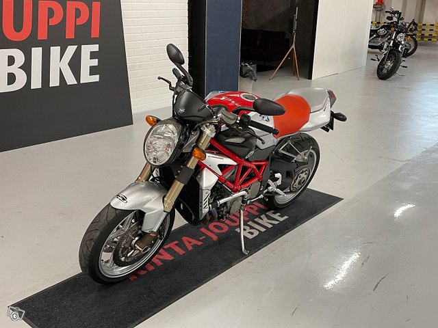 MV Agusta Brutale 4