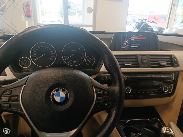 BMW 320 7