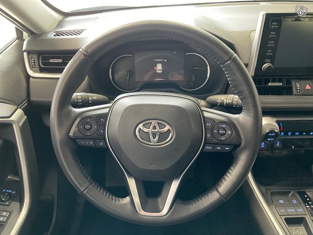 TOYOTA RAV4 14