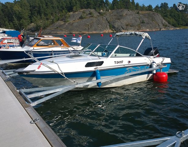 Cobia 1900ss ja Mercury Optimax 200, kuva 1