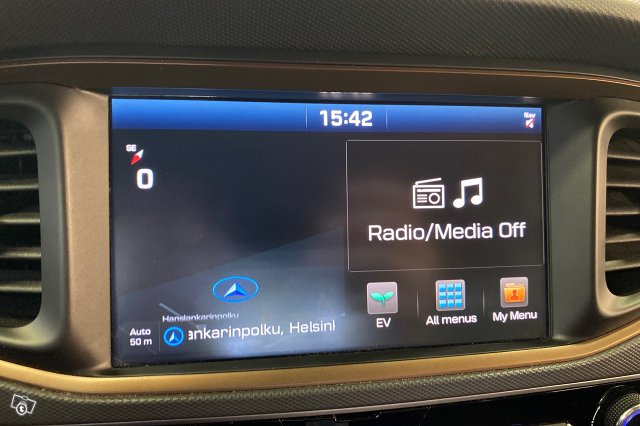HYUNDAI IONIQ Electric 13