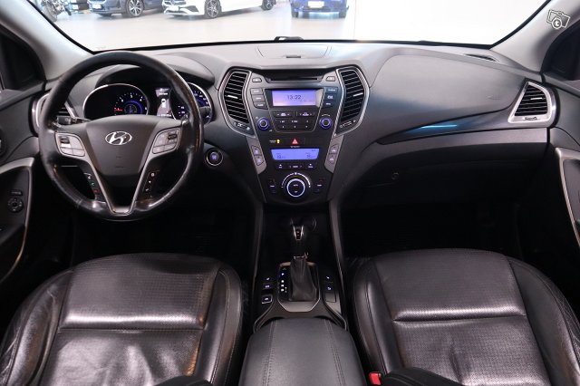 Hyundai Santa Fe 22