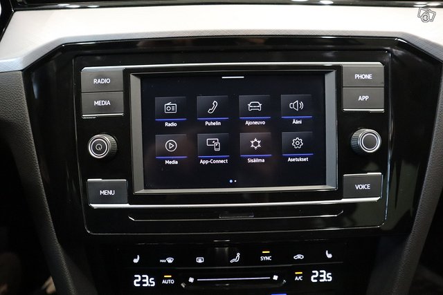 Volkswagen Passat 8