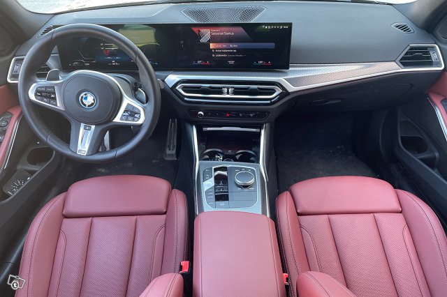 BMW 330 8