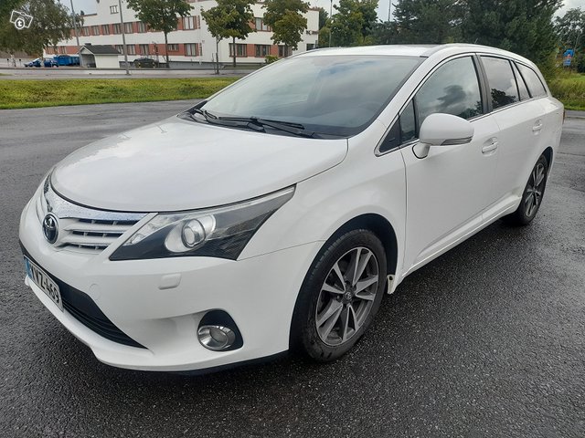 Toyota Avensis, kuva 1