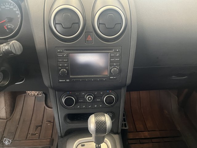 Nissan Qashqai 7