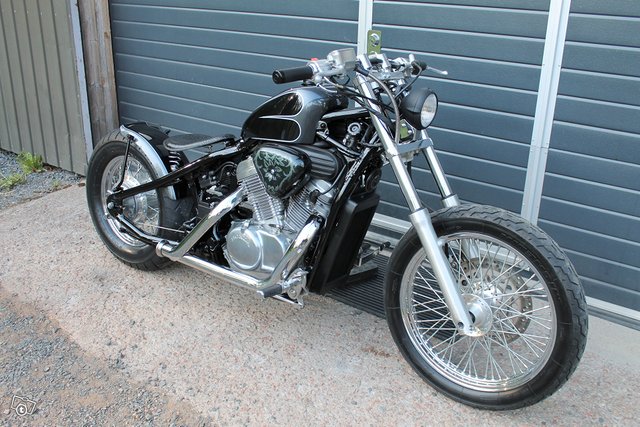Honda Shadow VT600 "BlackShadow" -93 15