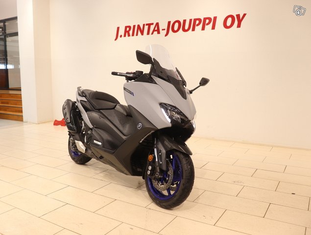Yamaha T-Max, kuva 1