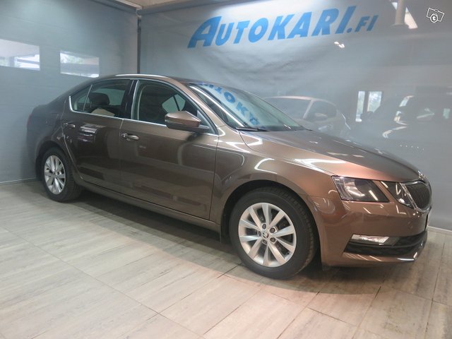 SKODA Octavia 1