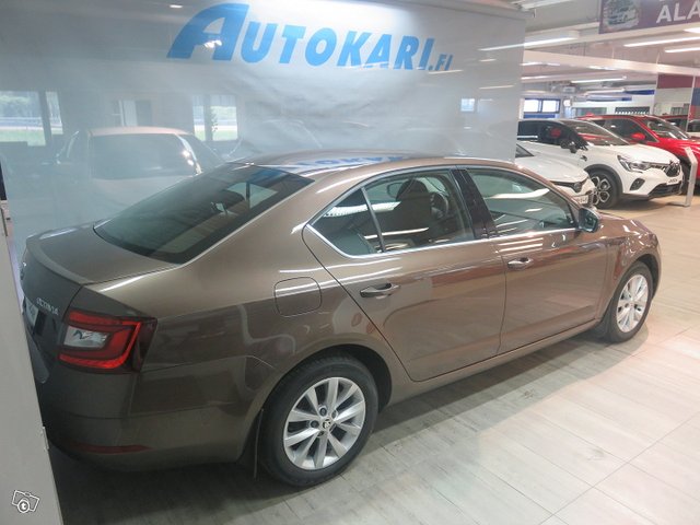 SKODA Octavia 12