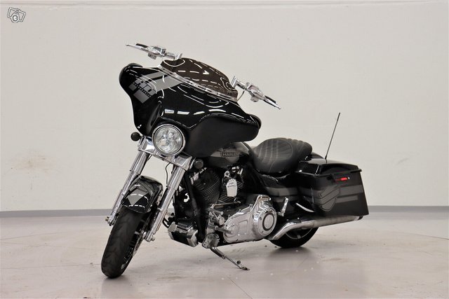 Harley-Davidson CVO 3